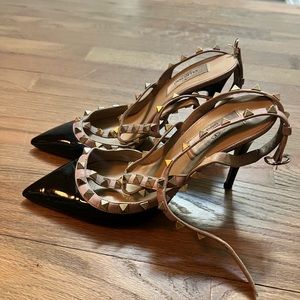 Valentino Garavani Rockstud ankle strap pump 37.5 used